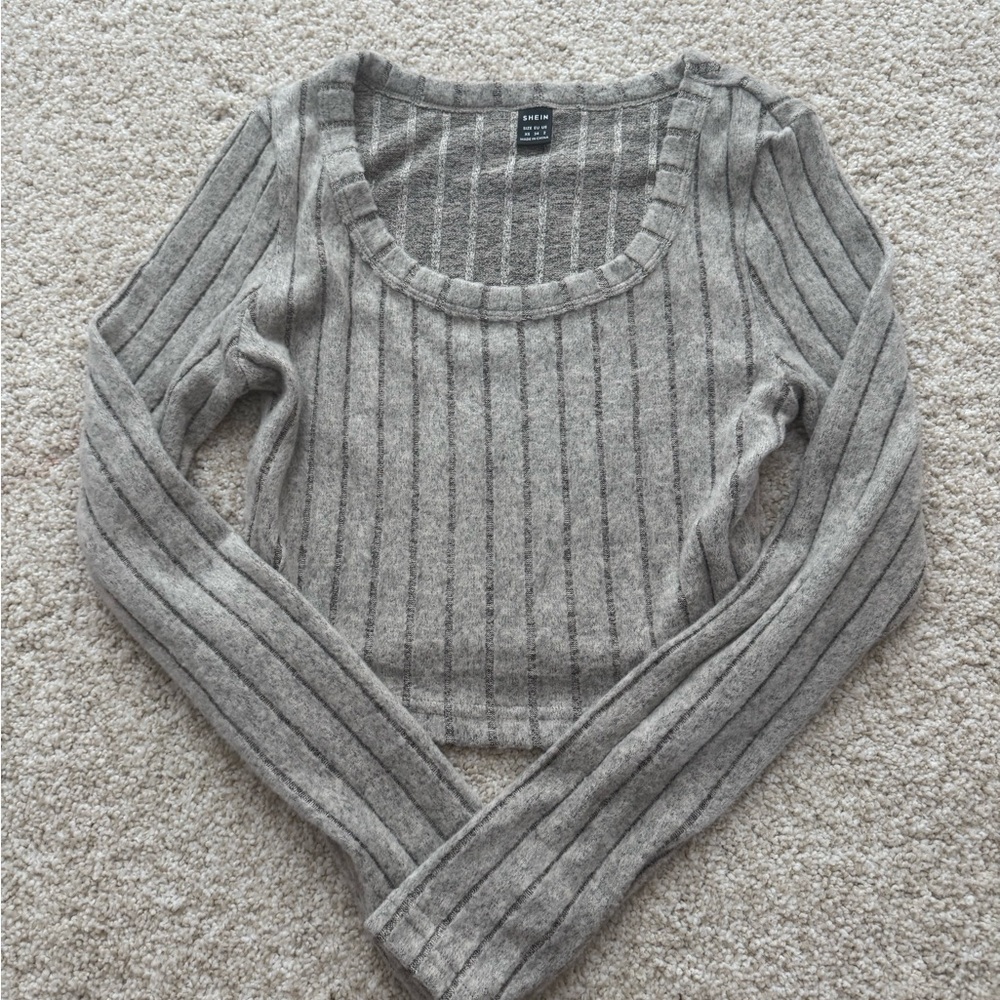 SHEIN Light Gray Ribbed Scoop Neck Sweater